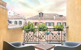 Rooftop Residence Canal Grande